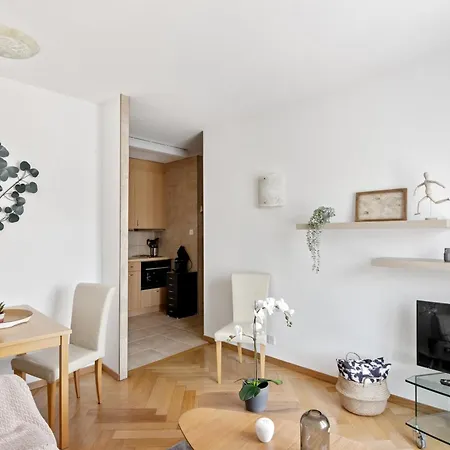 Mole By Homenhancement Apartment Genf